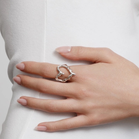 Wolf Circus Jewelry - NIB Wolf Circus Silver ‘Carmen’ Heart Ring